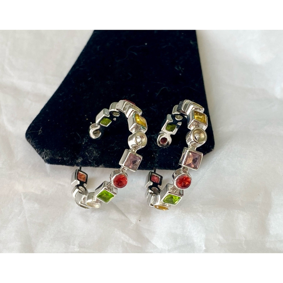 Pretty Glass Gemstone Silvertone Hoop Earrings Multicolor - Picture 5 of 5